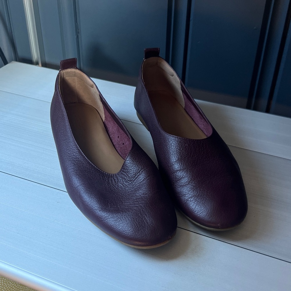 Everlane Day glove Burgundy Leather Flats, size 8.5